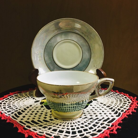 Diamond Iridescent Opalescent Korean Fine China Porcelain Teacup & Saucer - Picture 2 of 11